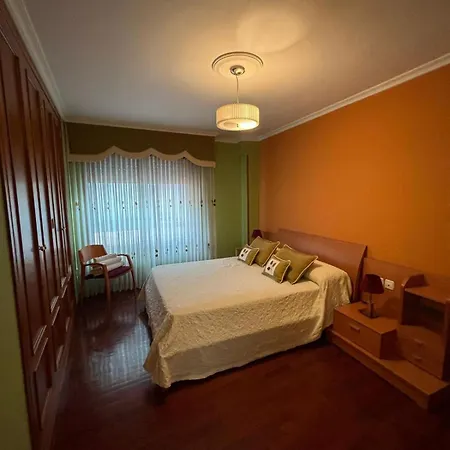 Piso De Tres Frente Al Puerto Deportivo Appartamento Viveiro